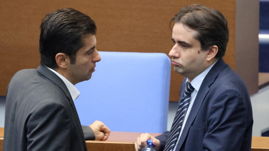 Съд даде ход на делото срещу Кирил Петков и Божидар Божанов по казуса Йоловски