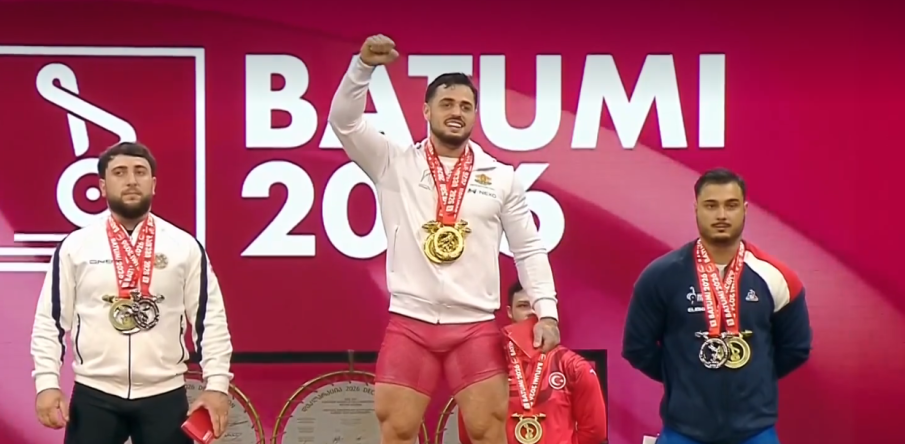 10 яйца и пет порции спагети - вижте закуската на Карлос Насар (СНИМКА)