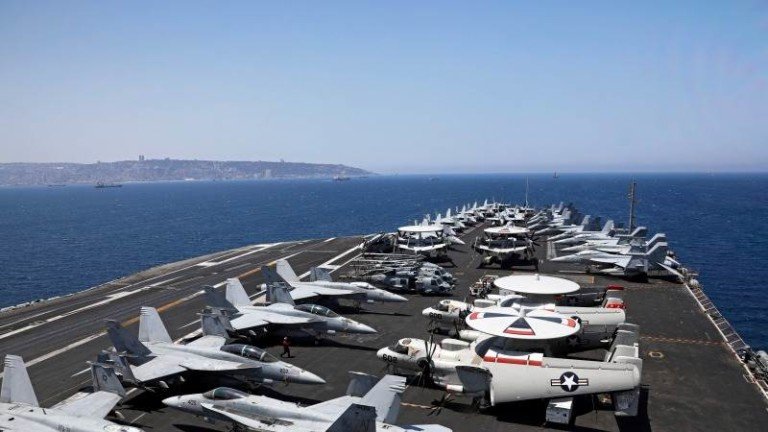 Самолетоносачът Буш навлезе в Индийския океан