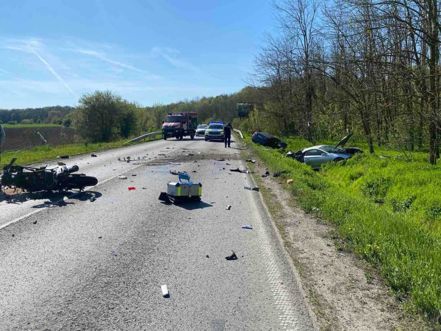 Тежка катастрофа блокира пътя Русе-Разград