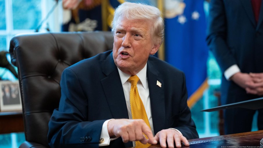 Тръмп: Нефтопроводите на Иран могат да експлодират до три дни