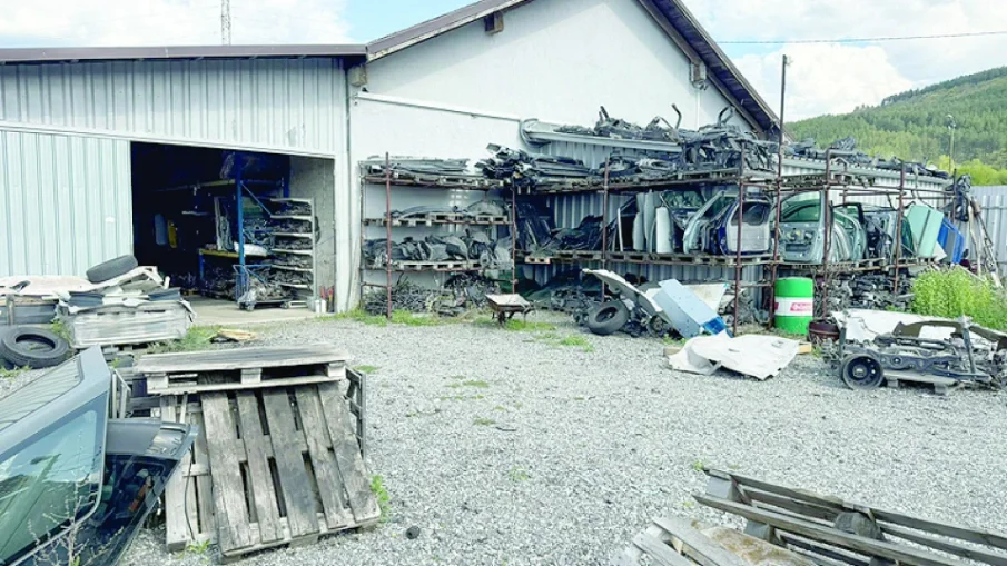 Разбиха автоморга на крадци в Перник