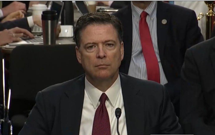 Заради таен код с мидени черупки: Бивш директор на ФБР е обвинен в заплаха за живота на Тръмп