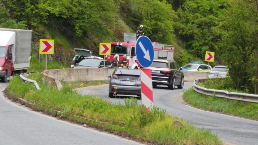 Зрелищна катастрофа в Старозагорско, шофьорът избяга