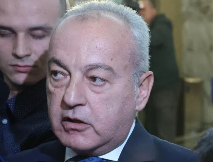 Гълъб Донев с първи думи, след като чу името си от папката на Радев