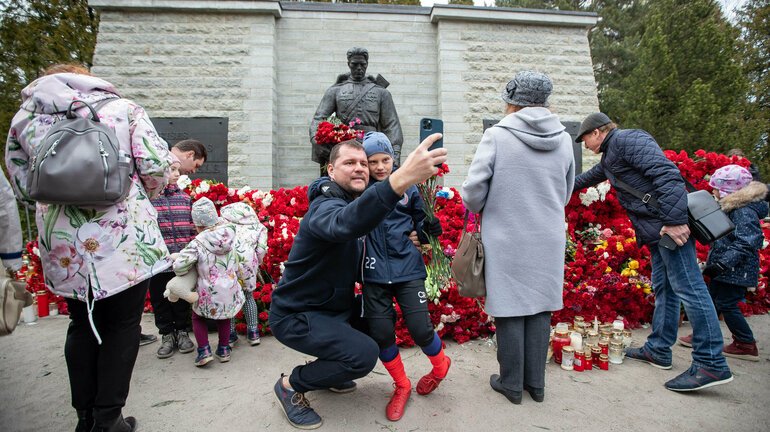 Берлин официално забрани съветската и руската символика за 8 и 9 май