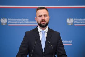 Министърът на отбраната на Полша обяви планове за създаване на най-голямата армия в Европа до 2030 г.