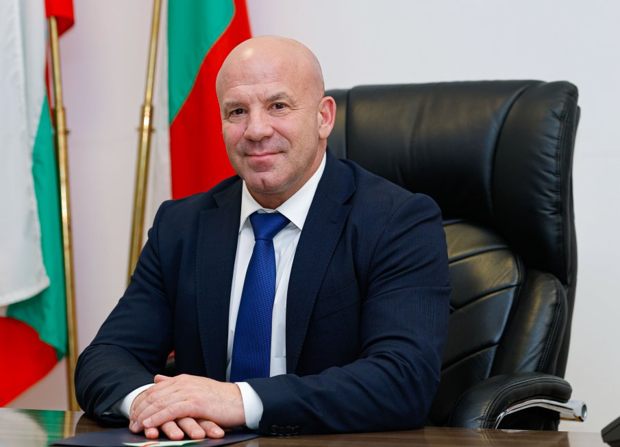 Министър Енчо Керязов с приветствие по повод Деня на българския спорт