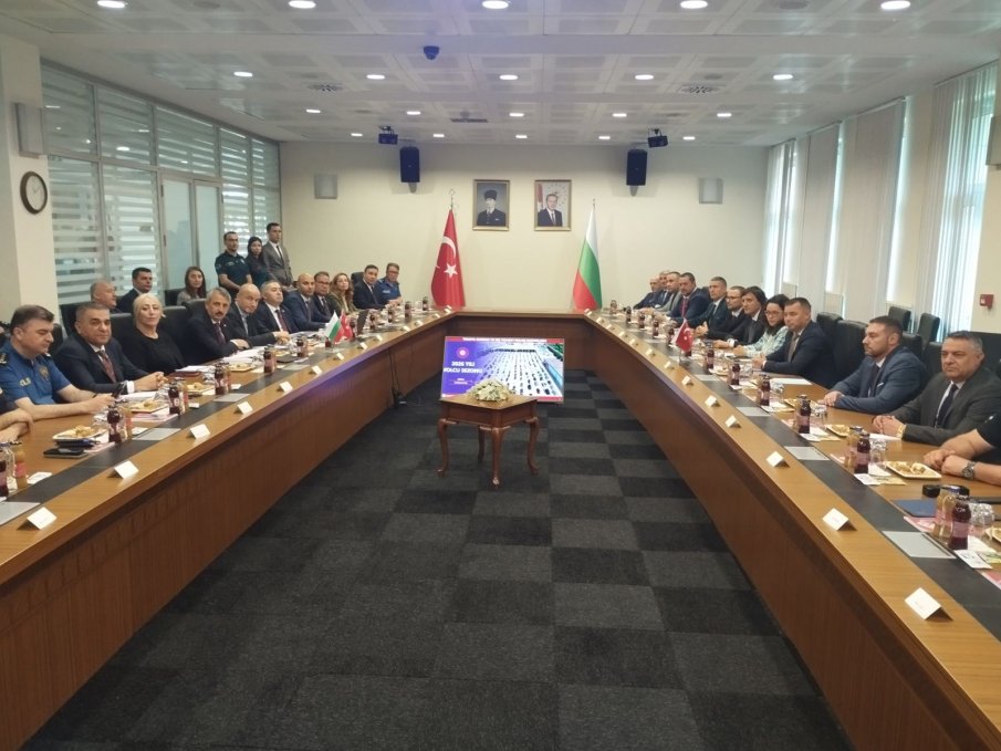 Агенция „Митници“ на среща за трафика на товарни автомобили през ГКПП Капитан Андреево