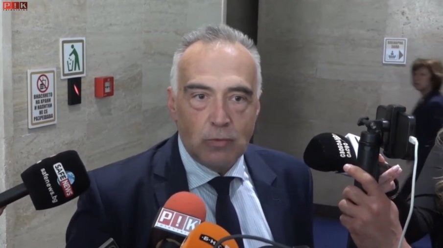 ПИК TV! Антон Кутев защити предложенията на Прогресивна България за Народното събрание: Тези правила важеха допреди 4-5 години. Единствената ни цел е да... (ВИДЕО)