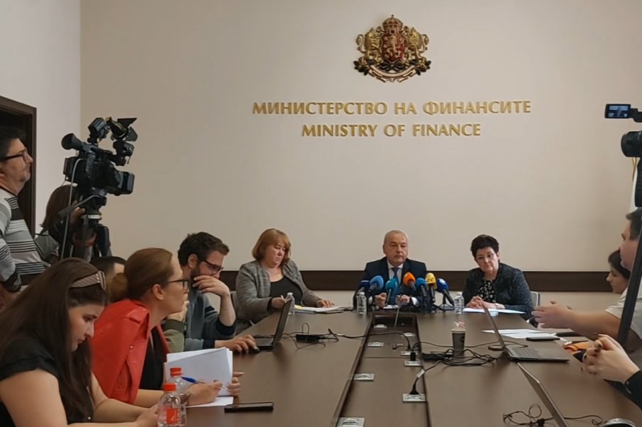 ТЕЗИ ШОКИРАЩИ ДАННИ, оповестени от Гълъб Донев, разкриват колко тежко е финансовото състояние на държавата