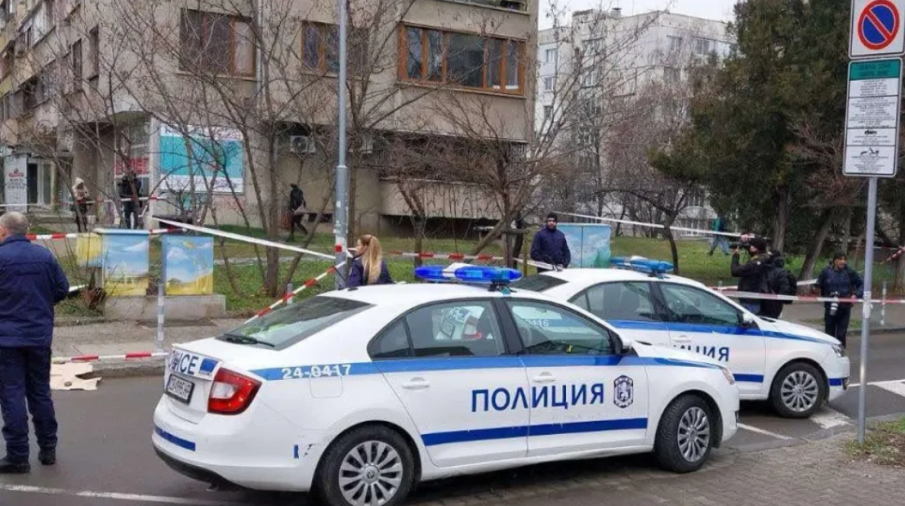 Откриха трупа на млад мъж в апартамент в Хасково