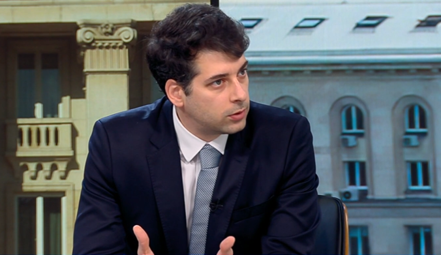 Атанас Пеканов: Обсъжда се замразяване на заплатите на депутати и министри