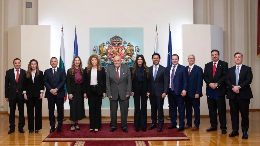 Американската посланичка в Атина се срещна с Илияна Йотова