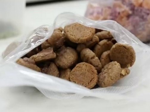 ОПЕРАЦИЯ ХИДРА: Дрога в курабийки и вейпове - митничари задържаха над 1000 пратки