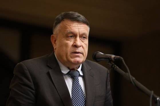 Министър Вълчев: Конкурентното заплащане за учителите е сред основните предпоставки за качествено образование