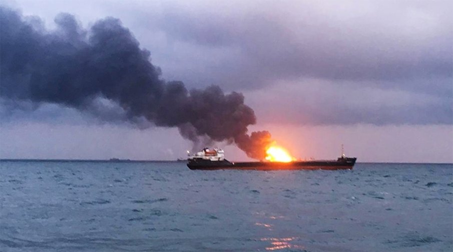 Риболовен кораб е атакуван в Черно море, има загинал и четирима ранени