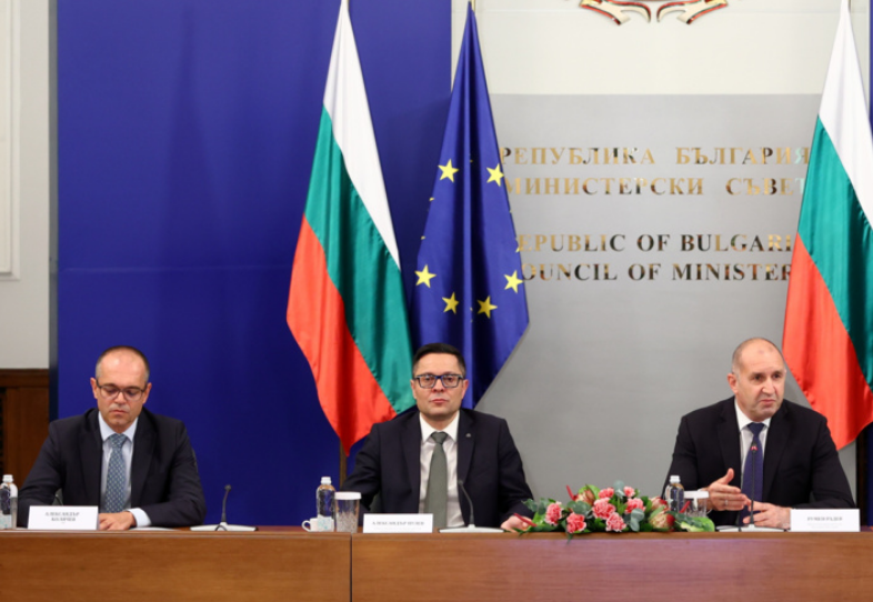 Радев: Кошница с грижа е стратегическо партньорство между кабинета и веригите