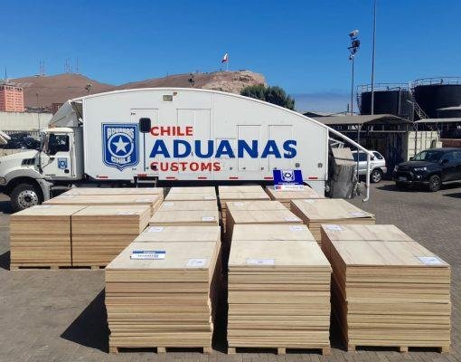 Чили конфискува рекордните над 100 тона наркотици, скрити в пратки с дървен материал