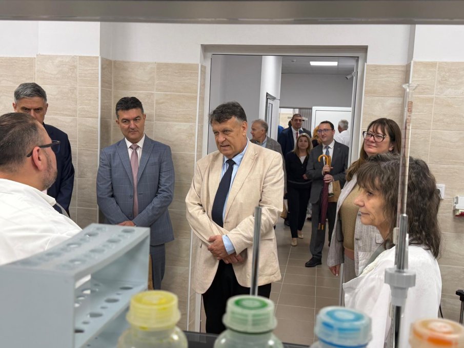 С инвестициии от 3,9 млн. евро модернизират образователната среда в Стара Загора (СНИМКИ)
