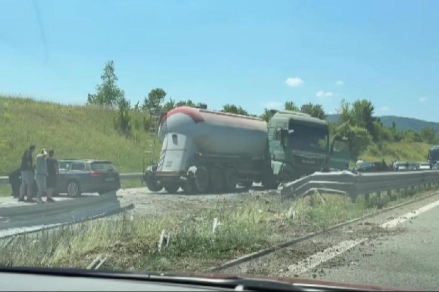 Прокуратурата проверява магистрала Струма“ край Мало Бучино