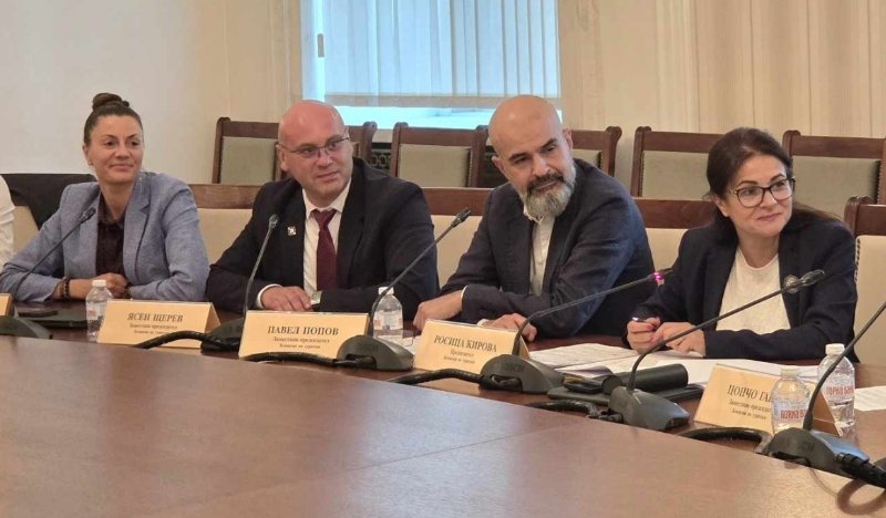 Депутатите от Комисията по туризма се притесниха от провал на зимния сезон на Мальовица заради спрения лифт