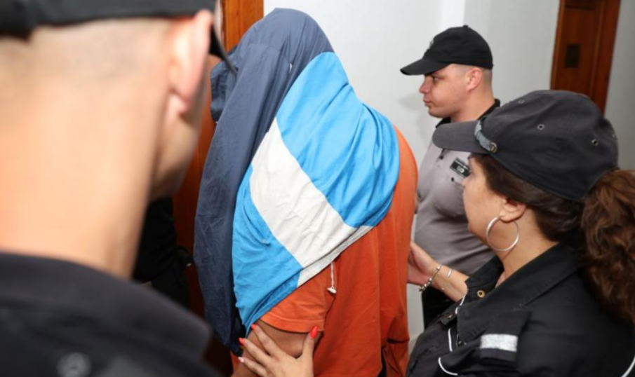 Постоянен арест за шефа на ВиК-Бургас и служител, обвинени в безстопанственост