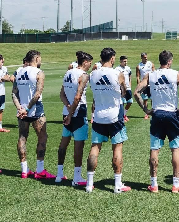 Буря в Маями провали тренировката на Аржентина