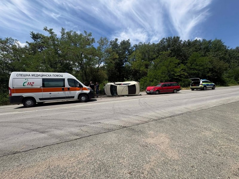 Тежка катастрофа с пострадали между Враца и Монтана