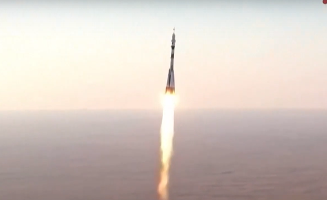 Американо-руски екипаж излетя от Байконур за 8-месечна мисия в Космоса