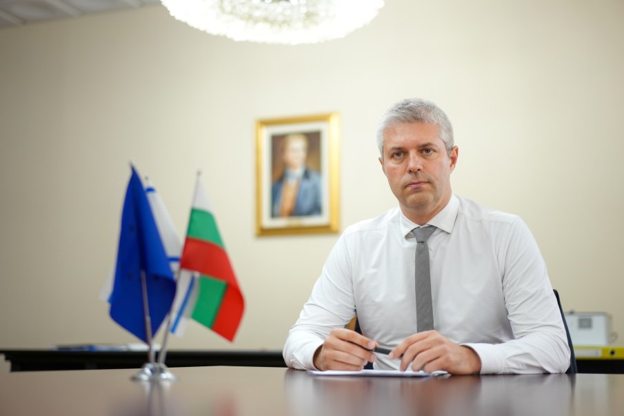СКАНДАЛНО! Мутри на Благо Коцев гонят майки с деца