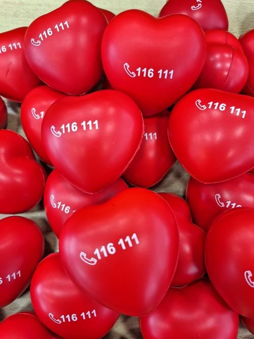 13 500 са обажданията на Националната телефонна линия за деца