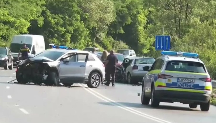 Протест във Владая заради загинала при катастрофа жена