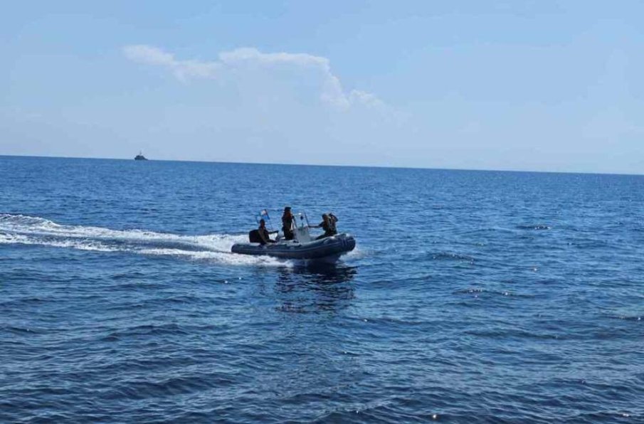 Противоминната военноморска група унищожи дрейфащ дрон край Ахтопол