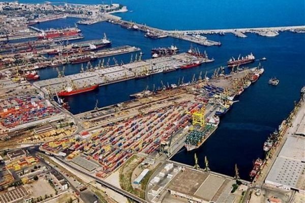 Затвориха пристанище Констанца след сигнал за бомба