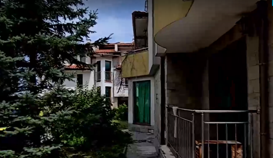 Собственици на апартаменти в Царево: Жилищата ни са разбивани и отдавани под наем без наше знание