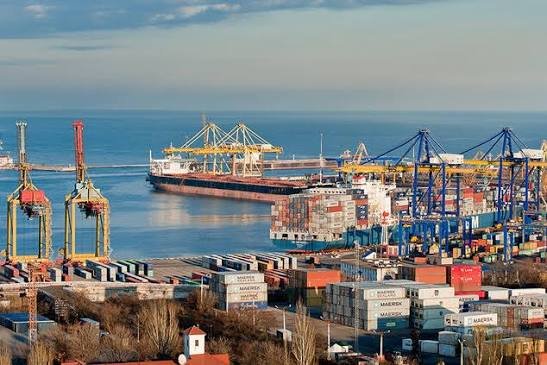Украйна временно спира износа си