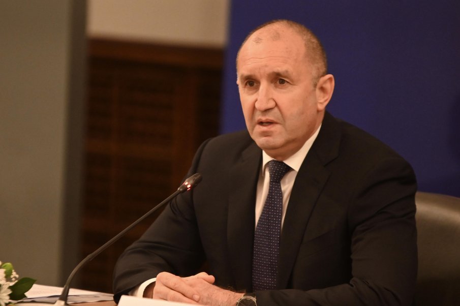 Радев поздрави МВР за разкриването на лабораторията за производство на фентанил