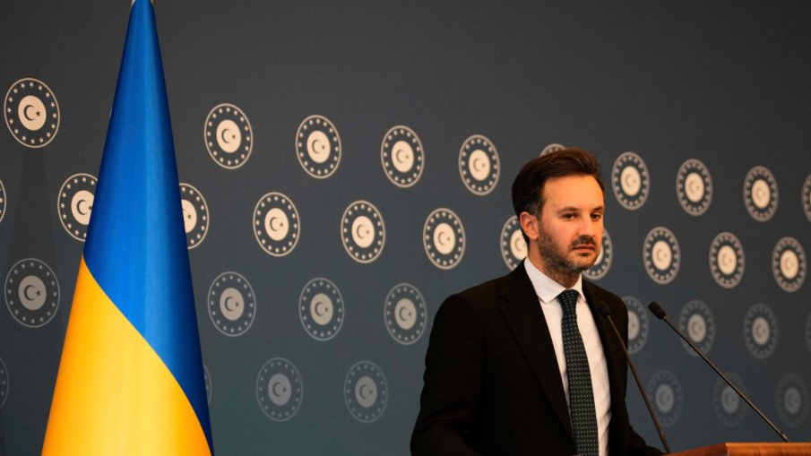 Киев: Не сме изпращали преднамерено никакви средства към България