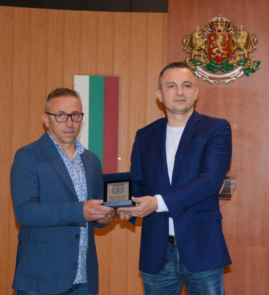 РОКАДА ВЪВ ВАРНА: Борисов разжалва Иван Портних като областен координатор на ГЕРБ