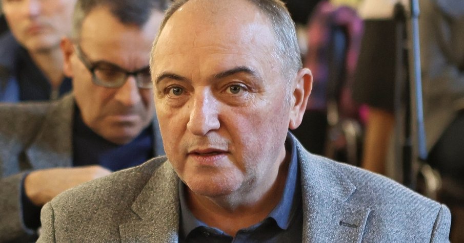 Близки и приятели изпратиха в последния му път Антон Станков
