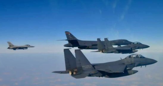 Американски изтребители F-16 прихванаха два самолета над голф клуба на Тръмп в Ню Джърси