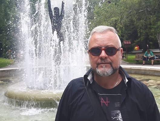 ТЪЖНА ВЕСТ! Отиде си пловдивският художник Николай Рогачев