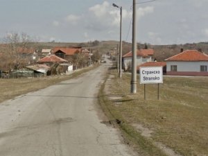 Земеделска техника е унищожена при пожар в стопанска кооперация в димитровградското село Странско