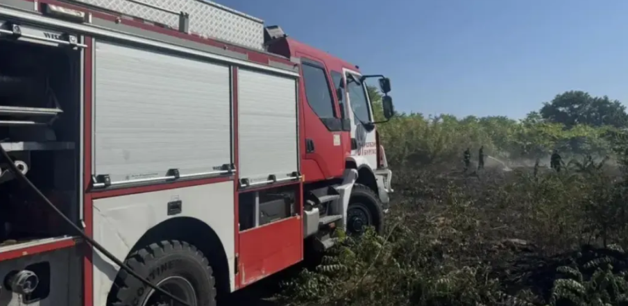Нов пожар в Созопол, пламъците доближиха електрическа станция