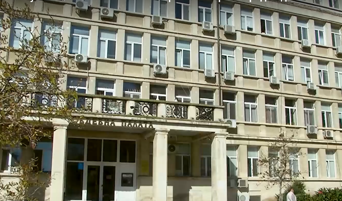 Оставиха в ареста обвиняемата за убийството на бебето във Варна