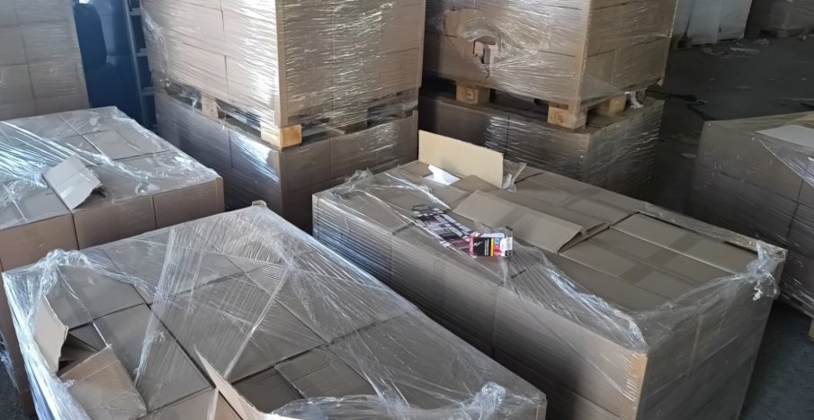 900 000 заготовки за цигарени кутии задържаха митничарите край Видин (СНИМКИ)
