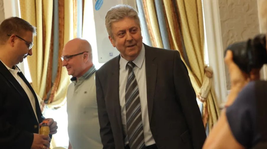 Първанов: Българите са готови за жена президент