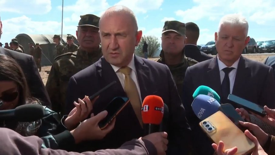 Радев: Ще има ръст на парите за отбрана - трябват ни много дронове (ВИДЕО)
