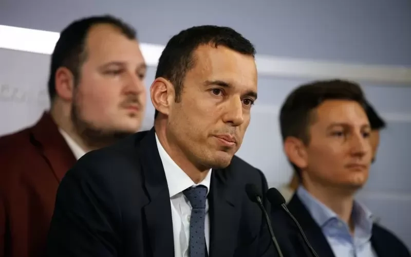 Васил Терзиев остана последен и ще гаси лампите в Столична община